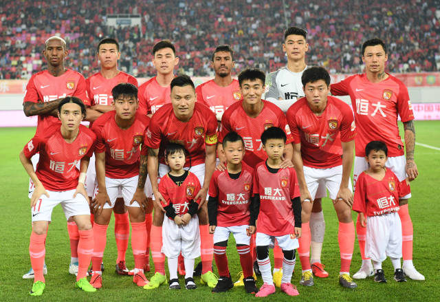 保持防守反