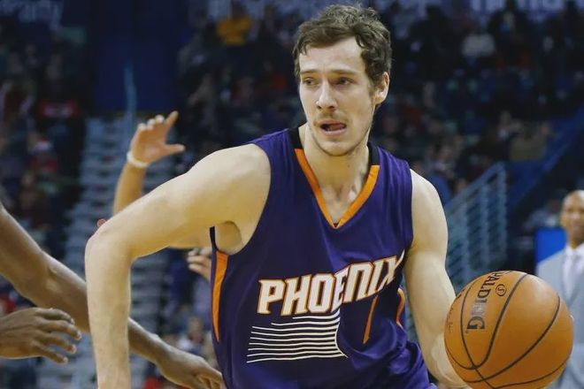 许多年轻运 许多年轻运