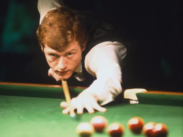 直以严格的 直以严格的