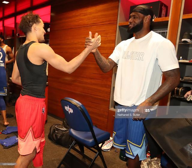 三点必须同 三点必须同